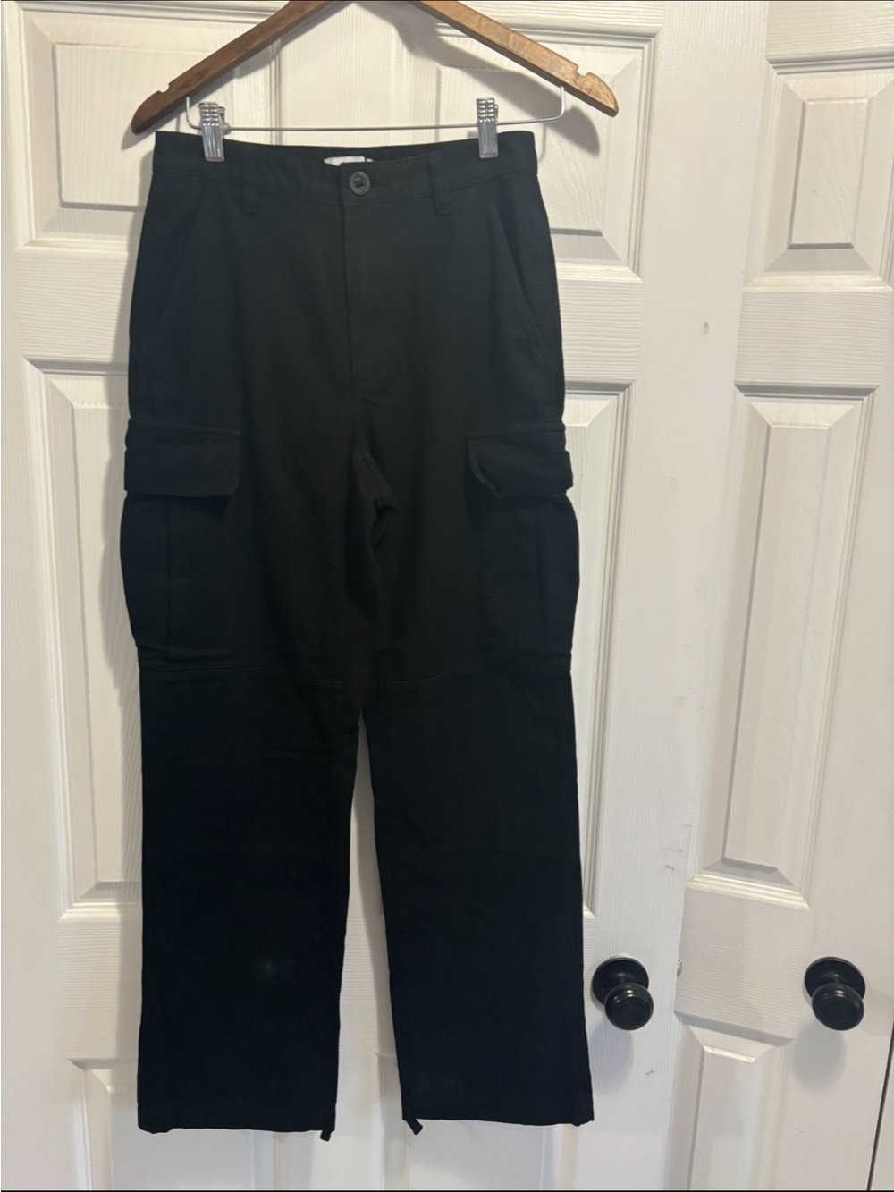 Aritzia TNA Black Cargo Pants